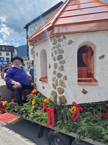 Schlappiner Glöggli am Heimkehr-Fest in Davos